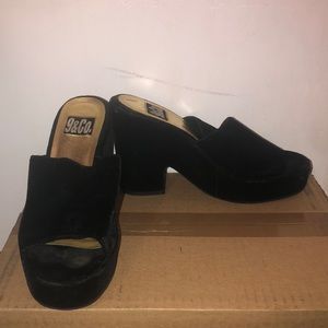 9&CO. Chunky Black Heels